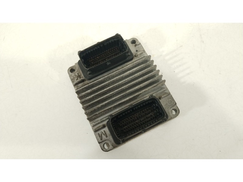 Recambio de centralita motor uce para daewoo lanos (klat) 1.5 referencia OEM IAM 09388019 12201599 