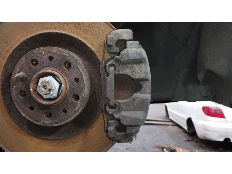 Recambio de pinza freno delantera derecha para opel combo furgoneta/monovolumen (x12) 1.3 cdti (b05) referencia OEM IAM   
