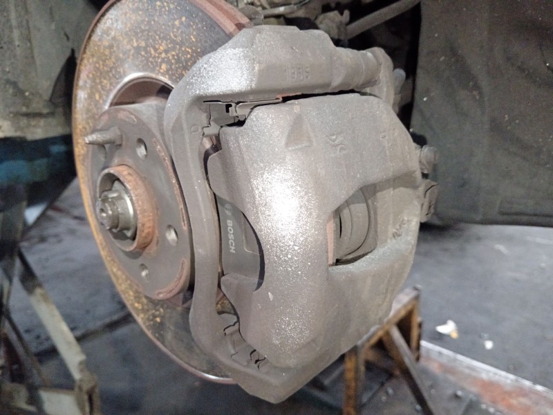Recambio de pinza freno delantera derecha para opel combo furgoneta/monovolumen (x12) 1.3 cdti (b05) referencia OEM IAM   
