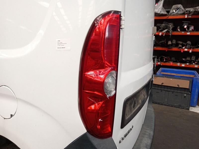 Recambio de piloto trasero izquierdo para opel combo furgoneta/monovolumen (x12) 1.3 cdti (b05) referencia OEM IAM 95513787  