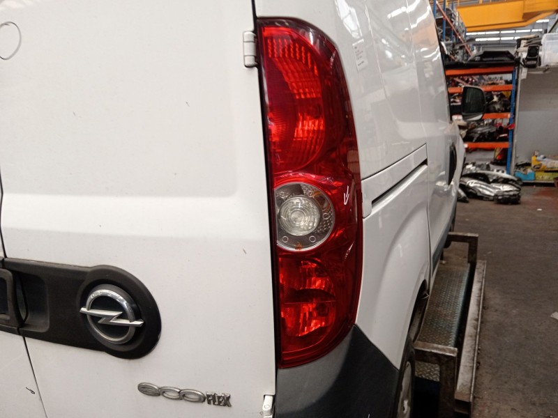 Recambio de piloto trasero derecho para opel combo furgoneta/monovolumen (x12) 1.3 cdti (b05) referencia OEM IAM 95513785  