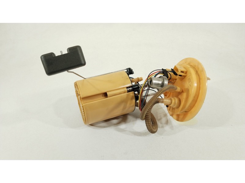 Recambio de bomba combustible para audi a4 b8 (8k2) 2.0 tdi referencia OEM IAM 8K0919050P  