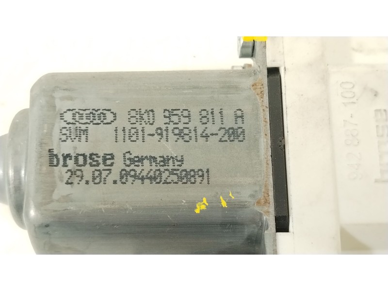 Recambio de motor elevalunas trasero izquierdo para audi a4 b8 (8k2) 2.0 tdi referencia OEM IAM 8K0959811A  