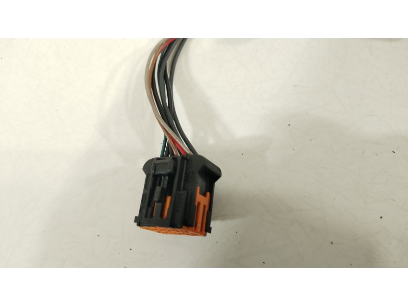 Recambio de retrovisor derecho para citroën c4 ii (nc_) 1.6 hdi 90 referencia OEM IAM 1608534080  