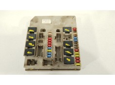 Recambio de caja reles / fusibles para renault clio iii grandtour (kr0/1_) 1.5 dci referencia OEM IAM 902663A  