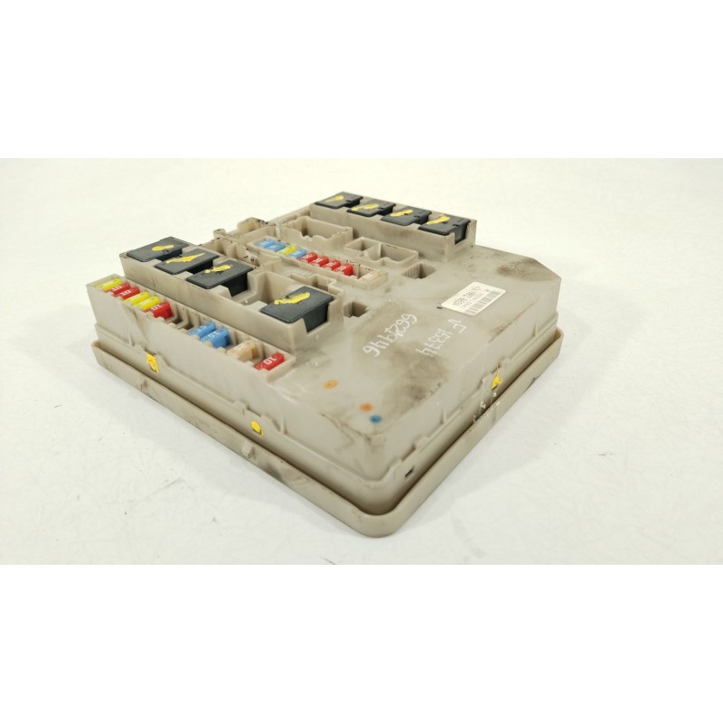 Recambio de caja reles / fusibles para renault clio iii grandtour (kr0/1_) 1.5 dci referencia OEM IAM 902663A  