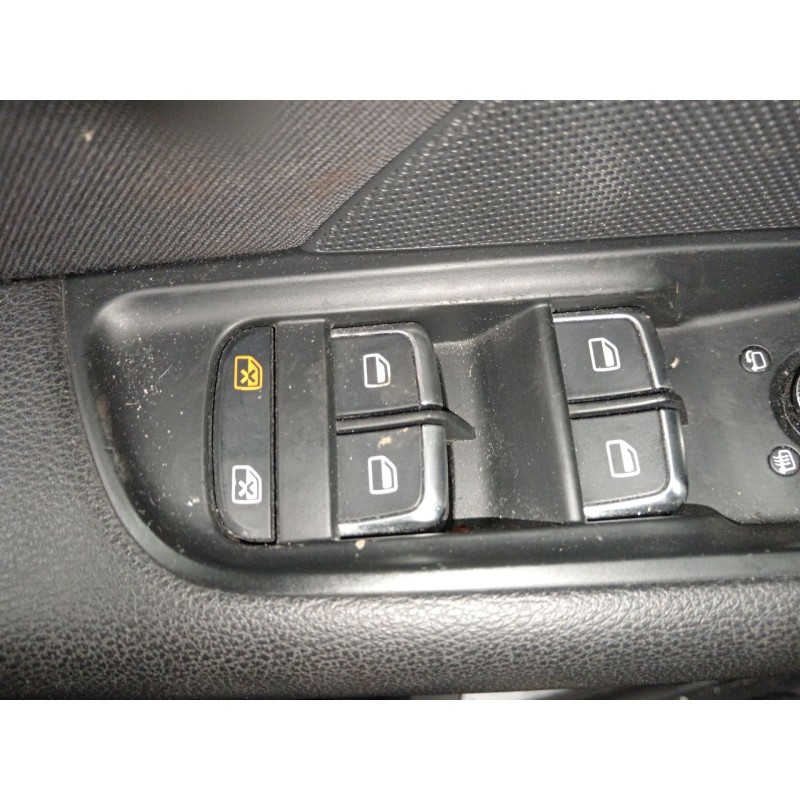 Recambio de mando elevalunas delantero izquierdo para audi a3 sportback (8va, 8vf) 2.0 tdi referencia OEM IAM   