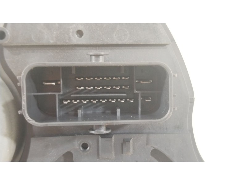 Recambio de servofreno para volkswagen caddy v furgoneta/monovolumen (sba, sbh) 2.0 tdi bmt referencia OEM IAM 5R4614105Q  