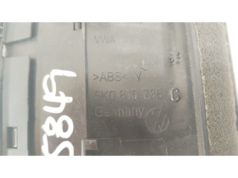 Recambio de rejilla aireadora para volkswagen golf vi (5k1) 1.4 tsi referencia OEM IAM 5K0819728 5K0815735 5K0815736