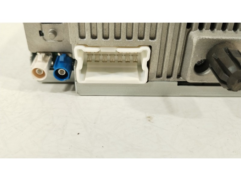 Recambio de sistema audio / radio cd para renault clio iv (bh_) 1.5 dci 90 referencia OEM IAM 281153868R  