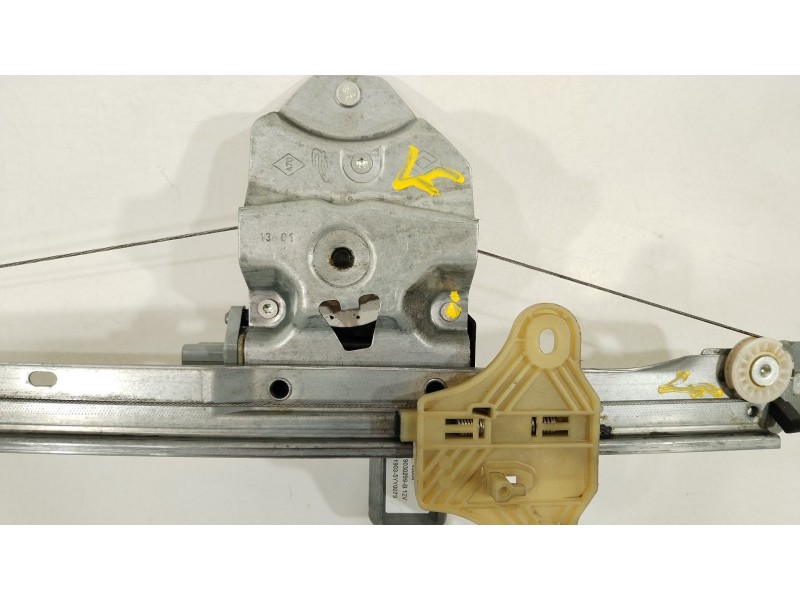 Recambio de elevalunas delantero izquierdo para renault clio iv (bh_) 1.5 dci 90 referencia OEM IAM 807018534R 128001092 
