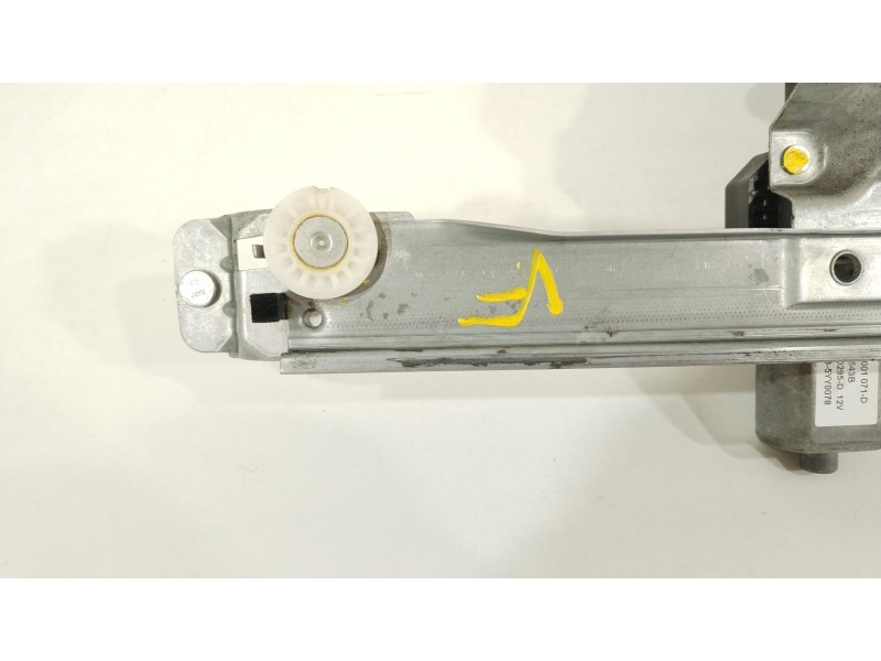 Recambio de elevalunas delantero derecho para renault clio iv (bh_) 1.5 dci 90 referencia OEM IAM 807205569R 128001071D 