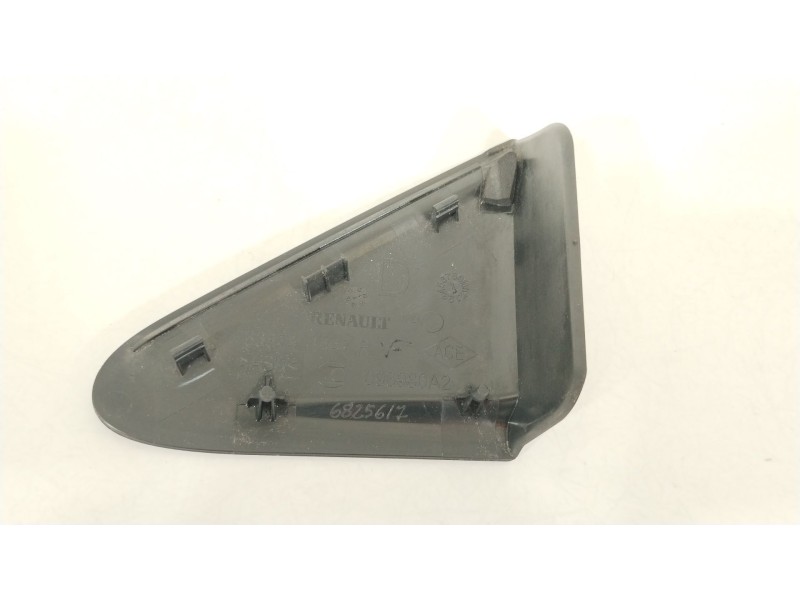 Recambio de moldura para renault clio iv (bh_) 1.5 dci 90 referencia OEM IAM 638741447R  