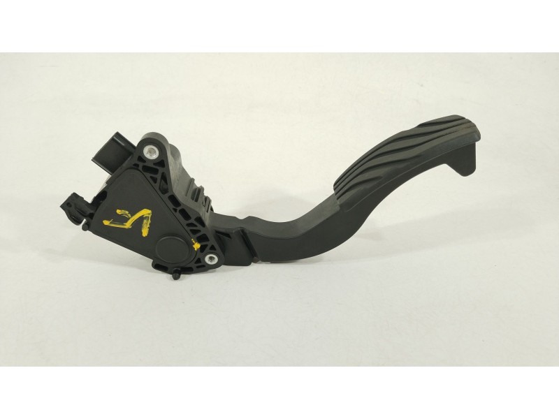 Recambio de potenciometro pedal para dacia sandero iii 1.0 sce 65 referencia OEM IAM 180100912R  
