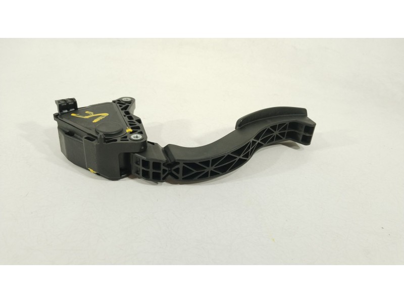 Recambio de potenciometro pedal para dacia sandero iii 1.0 sce 65 referencia OEM IAM 180100912R  