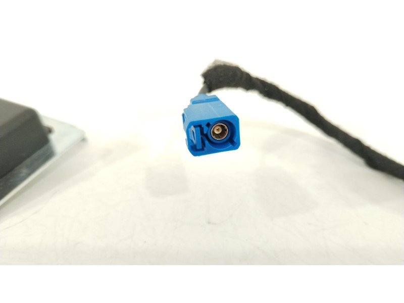 Recambio de antena para dacia sandero iii 1.0 sce 65 referencia OEM IAM 259755470R  