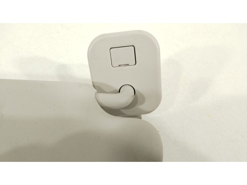 Recambio de parasol derecho para dacia sandero iii 1.0 sce 65 referencia OEM IAM 964004288R  