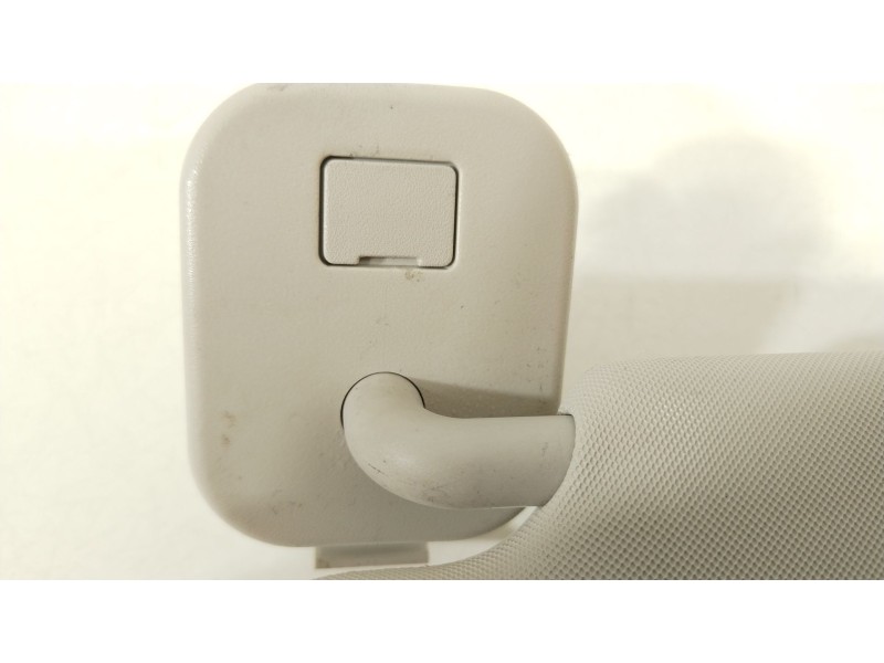 Recambio de parasol izquierdo para dacia sandero iii 1.0 sce 65 referencia OEM IAM 964019730R  