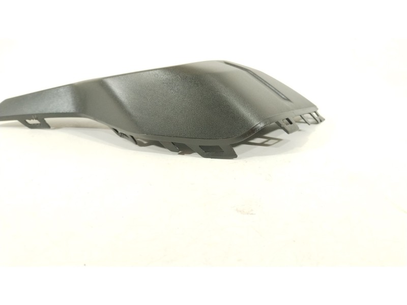 Recambio de rejilla paragolpes derecha para dacia sandero iii 1.0 sce 65 referencia OEM IAM 263315423R  