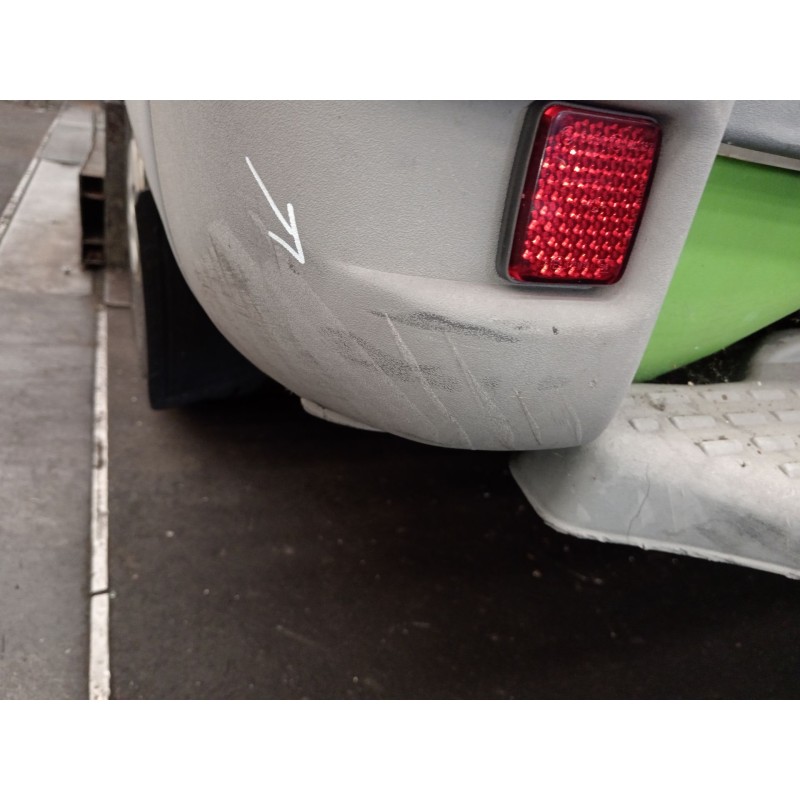 Recambio de puntera paragolpes trasera izquierda para iveco daily iii furgoneta 29 l 9 v referencia OEM IAM 504099512  