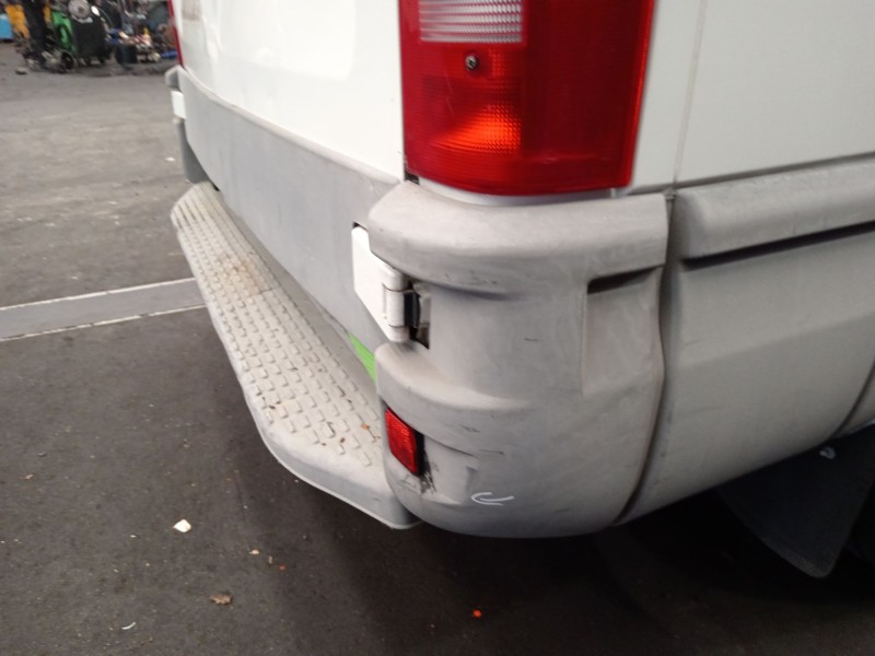 Recambio de puntera paragolpes trasera derecha para iveco daily iii furgoneta 29 l 9 v referencia OEM IAM 504099511  