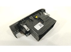 Recambio de rejilla aireadora para dacia sandero iii 1.0 sce 65 referencia OEM IAM 687601376R   2