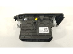 Recambio de rejilla aireadora para dacia sandero iii 1.0 sce 65 referencia OEM IAM 687612916R   2