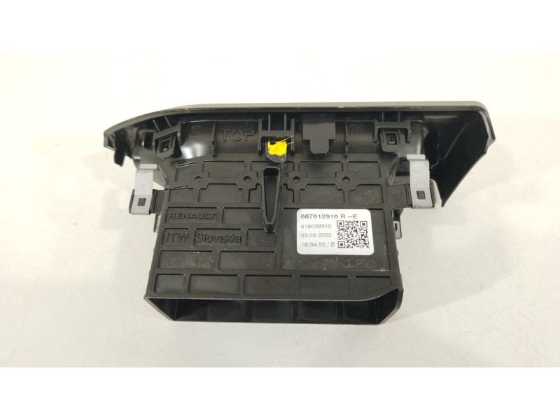 Recambio de rejilla aireadora para dacia sandero iii 1.0 sce 65 referencia OEM IAM 687612916R  