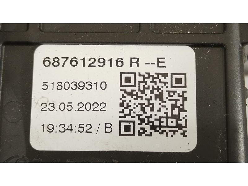 Recambio de rejilla aireadora para dacia sandero iii 1.0 sce 65 referencia OEM IAM 687612916R  
