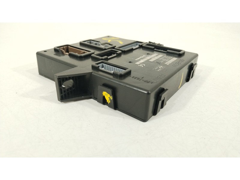 Recambio de modulo electronico para dacia sandero iii 1.0 sce 65 referencia OEM IAM 284B16583R  