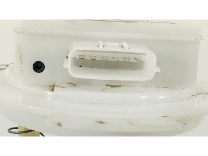Recambio de bomba combustible para dacia sandero iii 1.0 sce 65 referencia OEM IAM 172028107R  