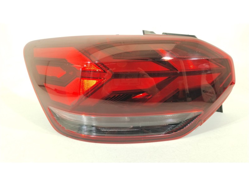 Recambio de piloto trasero izquierdo para dacia sandero iii 1.0 sce 65 referencia OEM IAM 265558235R  