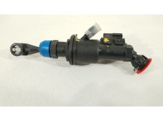Recambio de bombin embrague para dacia sandero iii 1.0 sce 65 referencia OEM IAM 306106883R  