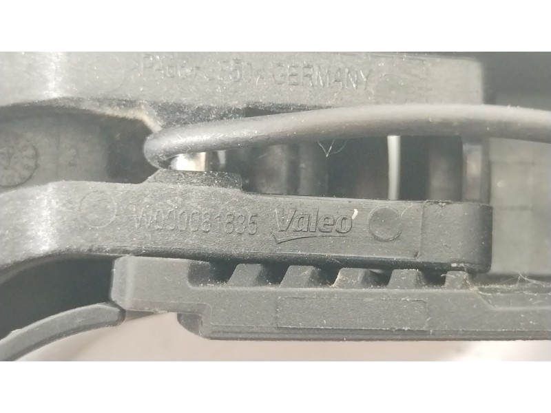 Recambio de brazo limpia trasero para seat ibiza (kj1) fr ib referencia OEM IAM 6F0955704A  