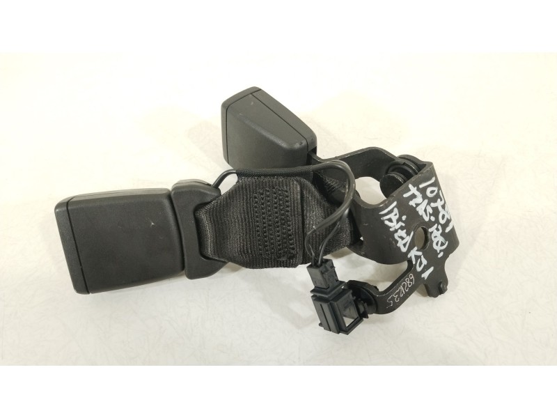 Recambio de enganche cinturon trasero central para seat ibiza (kj1) fr ib referencia OEM IAM 6F0857739B  