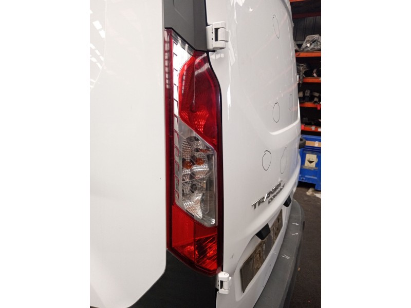Recambio de piloto trasero izquierdo para ford transit connect monospace 1.6 tdci referencia OEM IAM DT1113405AD 2390056 