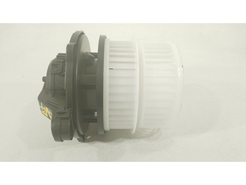 Recambio de ventilador calefaccion para kia sorento () referencia OEM IAM 97113P4200 MQ4HEV 