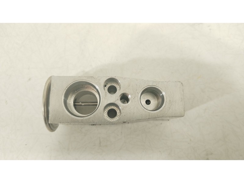 Recambio de valvula expansion para seat ibiza (kj1) fr referencia OEM IAM 2Q0816679D  