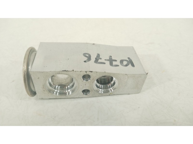 Recambio de valvula expansion para seat ibiza (kj1) fr referencia OEM IAM 2Q0816679D  