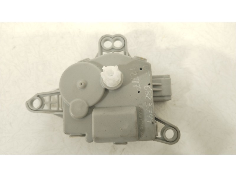 Recambio de motor apertura trampillas climatizador para kia sorento () referencia OEM IAM EA1F1DN8AB02  