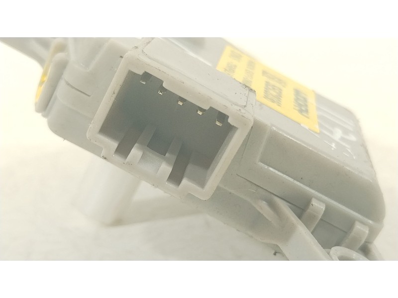 Recambio de motor apertura trampillas climatizador para kia sorento () referencia OEM IAM EA1F1DN8AB02  