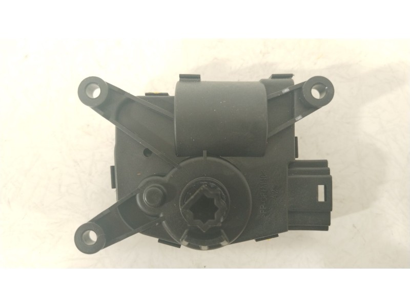 Recambio de motor apertura trampillas climatizador para tesla model 3 ev referencia OEM IAM 150062700A  