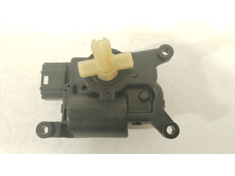 Recambio de motor apertura trampillas climatizador para seat ibiza (kj1) fr referencia OEM IAM 2Q0907511A  