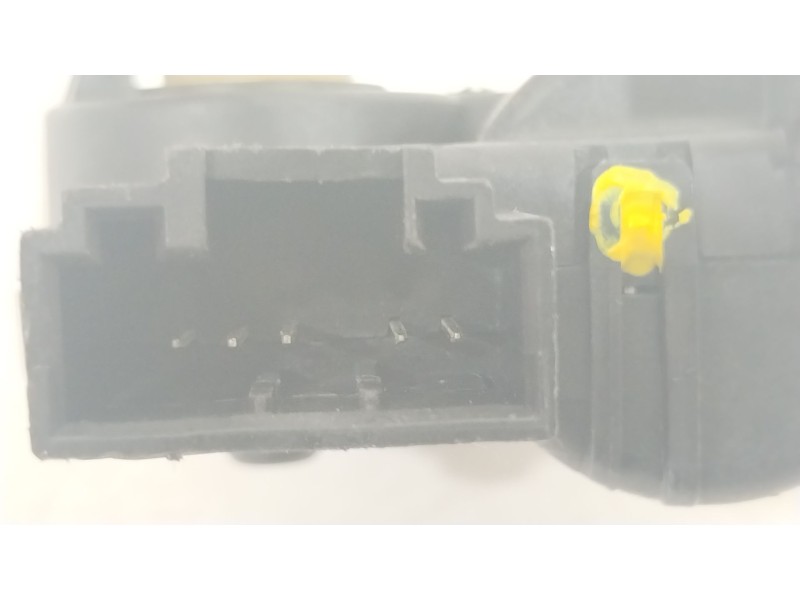 Recambio de motor apertura trampillas climatizador para seat ibiza (kj1) fr referencia OEM IAM 2Q0907511A  