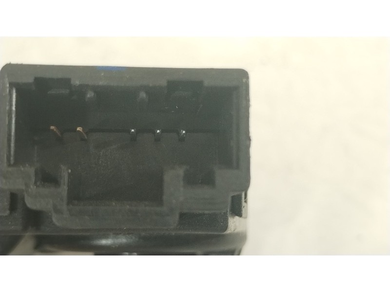 Recambio de motor apertura trampillas climatizador para tesla model 3 ev referencia OEM IAM 150062300A  