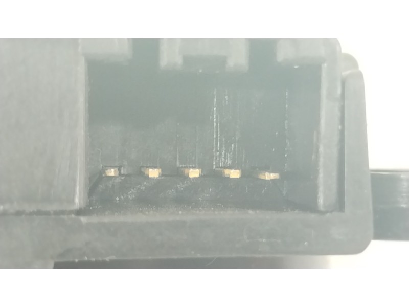 Recambio de motor apertura trampillas climatizador para tesla model 3 ev referencia OEM IAM 150064000A  