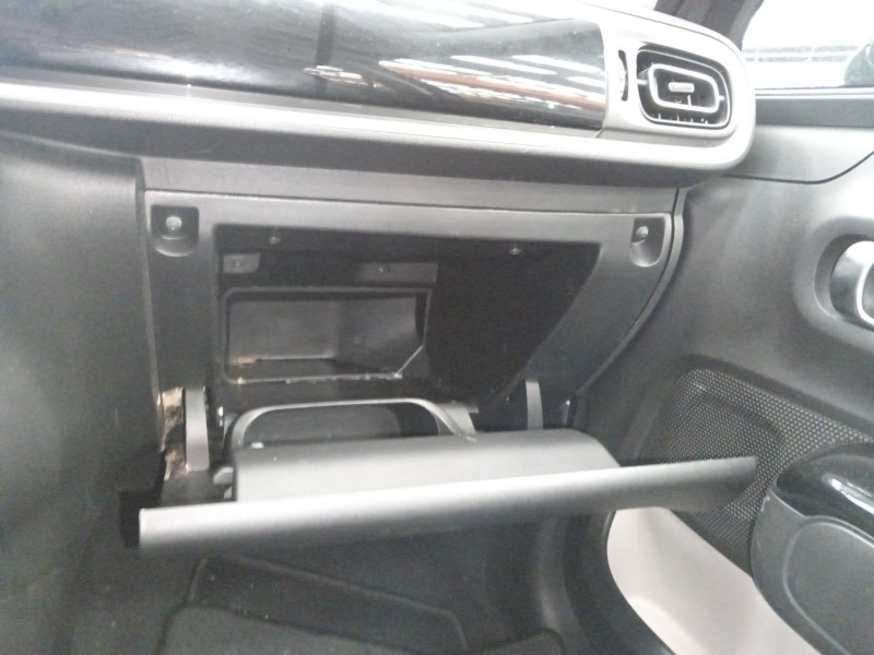 Recambio de guantera para citroën c3 iii (sx) 1.5 bluehdi 100 (sxyhyp, sxyhtu) referencia OEM IAM   