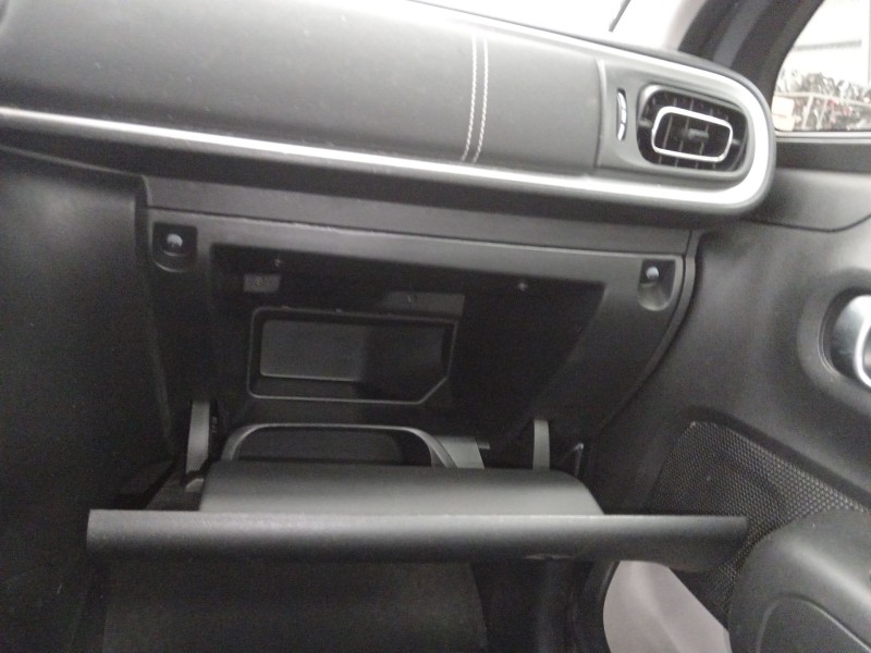Recambio de guantera para citroën c3 iii (sx) 1.5 bluehdi 100 (sxyhyp, sxyhtu) referencia OEM IAM 98124977ZD  