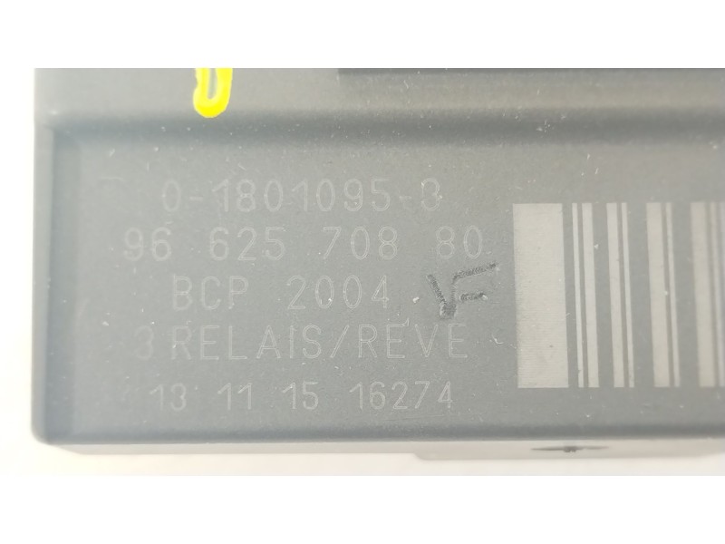 Recambio de caja precalentamiento para peugeot 3008 i monospace (0u_) 1.6 vti referencia OEM IAM 9662570880  