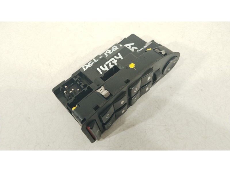 Recambio de mando elevalunas delantero izquierdo para bmw 5 touring (e39) 520 d referencia OEM IAM 6904306  